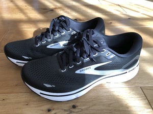 BROOKS Ghost 15 黒／白 26.0cm　ブルックス ゴースト