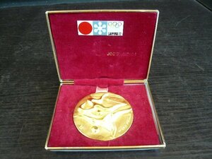 ◆JA-10776-45 1972年 第11回札幌オリンピック冬季大会 スーベニア 記念メダル ケース付 岡本太郎