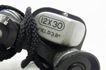 X222-Y30-667 ◎ FOKUS 12×30 FIELD 3.8 双眼鏡 現状品①◎_画像3