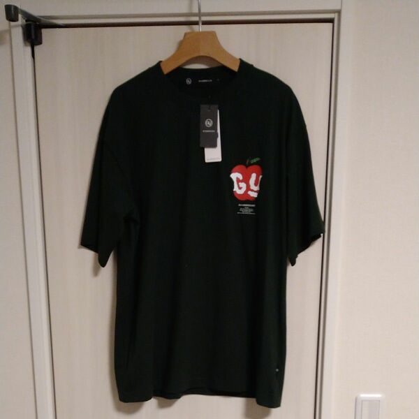 新品　gu UNDERCOVER Tシャツ　ダークグリーン　L