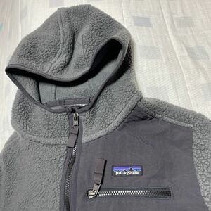 patagonia パタゴニア p6 レトロパイルプルオーバーフーディ　フリースジャケット　２０２１年製 ＦＧＥ　グレー　Ｓサイズ　ほぼ新品