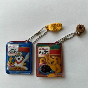 ガチャ　Kellogg　ケロッグ　シャカシャカチャーム　セット