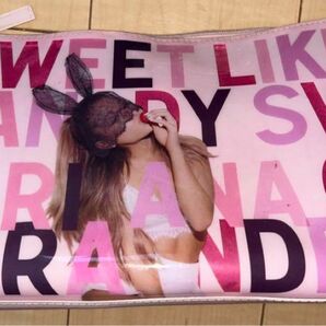 Ariana Grande アリアナ グランデ ノベルティ コスメ ポーチ 香水 メイク sweet スウィート スイート