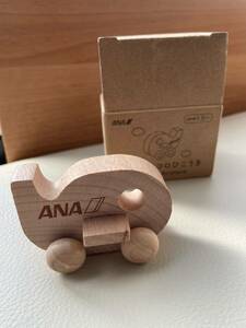 ANA コロコロひこうき　天然木　Wooden Airplane