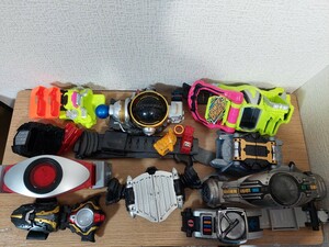 【大量】ジャンク　 仮面ライダー.戦隊シリーズ.ウルトラマンなど　変身ベルト　武器　おもちゃまとめてセット