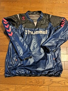 hummelサッカーウィンドブレーカー