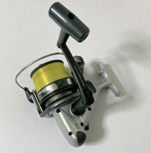 DAIWA リール3号TYPE 糸付きファインサーフ　スピニングリール30T