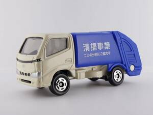 トミカ トヨタ ダイナ 清掃車 2006年No.45　《ミニカー 車 自動車 おもちゃ 子供 レア 絶版 まとめ 大量 セット》