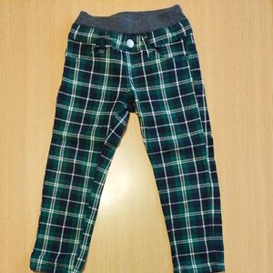 サイズ110 長ズボン 緑チェック柄 パンツ 西松屋