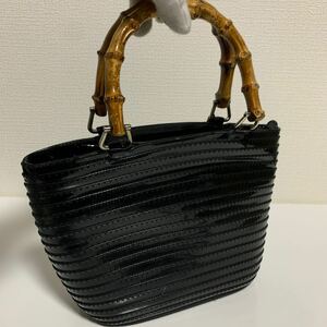 希少　良品　GUCCI グッチ　バンブー　エナメル　ハンドバッグ　カゴバック 編み込み