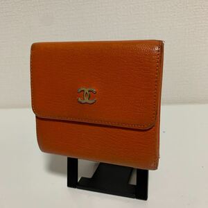 良品　CHANEL シャネル ココマーク レザー 三つ折り財布　オレンジ系