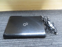 J☆FUJITSU　LIFEBOOK AH56/G Intel(R)Core(TM）i7-2670QM CPU 2.20GHｚ　Win10 ノートパソコン　電源アダプタ付 ◎初期化済/動作品_画像1