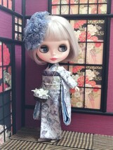 【夢人夜呉服店】ブライス Blythe 着物 ネオブライス リカちゃん アウトフィット リカちゃんにも　レースの花びらボンネットのお着物セット_画像2