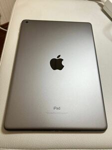 iPad 第6世代 32GB Wi-Fiモデル ケース ガラスフィルム付