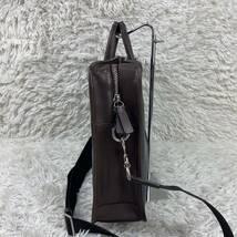 1円【超希少】COACH コーチ 2way ビジネスバッグ バイカラー ブリーフケース ショルダーバッグ チャーム付き A4収納 PC レザー 通勤 通学_画像3