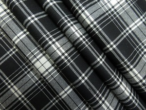 最終　ウール100 格子 スーツ スカート 薄地 巾150cm 長4,5m 白 黒 [m372]