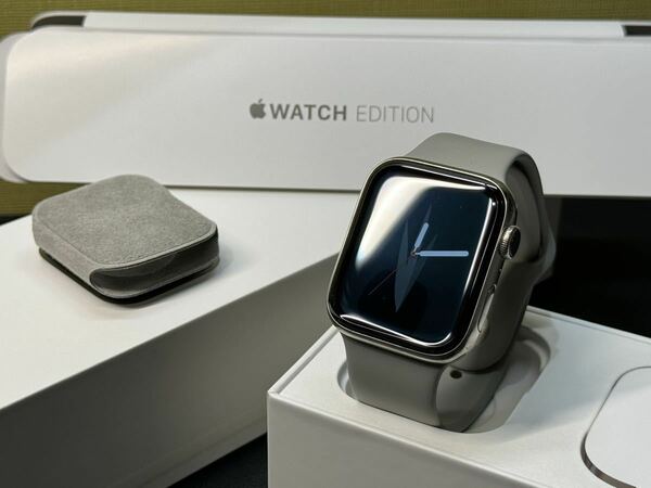 ☆即決 美品 Apple Watch series5 Edition シルバーチタニウム Titanium 44mm アップルウォッチ GPS+Cellular エディション チタン 330
