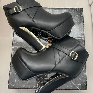 ショートブーツ