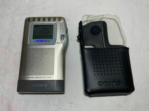 SONY srf-r800v FM／AM ポケットラジオ ケース付　受信OK