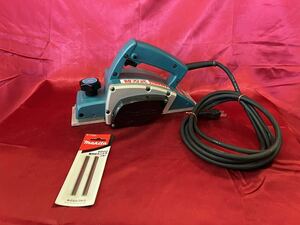 【中古品】マキタ makita 82mmカンナ 電動かんな 1900BA 電動工具 電気カンナ 