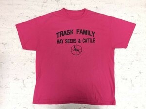 TRASK FAMILY HAY SEEDS&CATTLE 狩猟 鹿 シカ狩り ハンティング 半袖Tシャツ メンズ 両面プリント ピンク