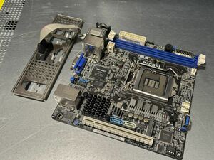 ★中古美品★ASUS P10S-I Mini ITX マザーボードNASサーバ最適 LGA1151 C236チップ Xeon 1200 v5/v6, ECCメモリ対応