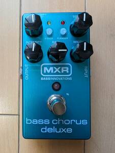 【USED】 MXR M83 BASS CHORUS DLX ベースコーラス