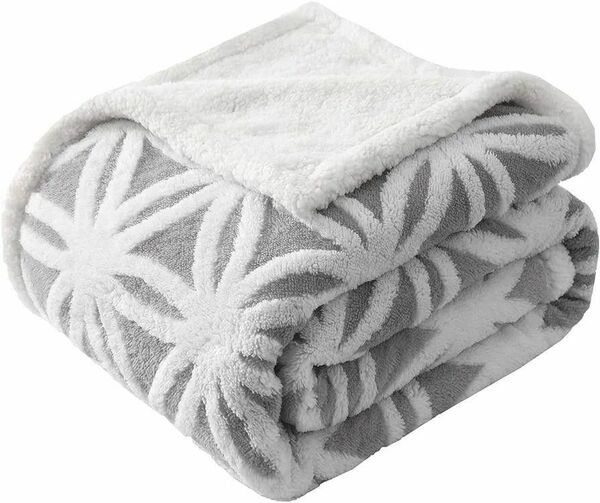 KAWAHOME 洗える 毛布 140ⅹ200cm 裏ボア ふわふわ 柔らかい
