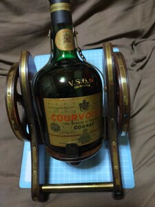 COURVOISIER VSOP大砲付き　クルボアジェ VSOP　ブランデー　コニャック