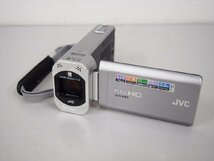 ☆【1K0130-12】 JVC VIDEO CAMERA デジタルビデオカメラ FULL HD Everio GZ-V590-S バッテリー有 f=3.33~33.3mm 1:1.2 現状品_画像1