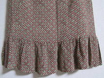 シビラ　柔らかな薄手素材　レトロ感ある可愛いスカート　Ｍ _画像7