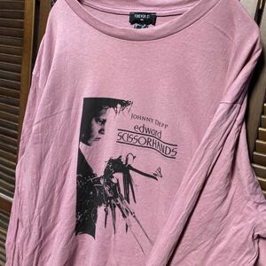 ACRB 1スタ ピンク ムービー 長袖 Tシャツ シザーハンズ ジョニーデップ 映画 - 90s 00s ビンテージ 古着 ベール 卸 仕入れ