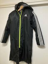 美品 訳あり adidas アディダス ベンチコート サイズ160㎝ 男の子 スポーツ_画像3