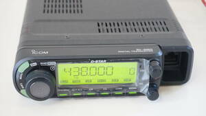 ICOM アイコム　144/430MHzディアルバンド　50W アナログ.デジタルD-STAR 　トランシーバー　ID-880D