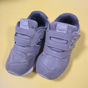 ★☆NB　ニューバランス　スニーカー　IZ996CPM 15.5cm　グレー　中古　キッズ　子供用☆★