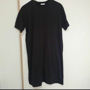 スリット入り 黒ワンピース ロングTシャツ マタニティワンピース