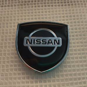 【送料込】NISSAN(日産) ホームベース型エンブレム ブラック 縦3.9cm×横3.9cm×厚さ2.5ｍｍ の画像4