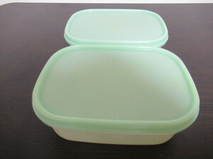 ★タッパーウェア(Tupperware)★MMハーフワイド　#1　850ml　2個　ペールグリーン保存容器　密封容器　水漏れ防止構造