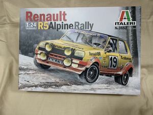 イタレリ 1/24 ルノー R5 Alpine Rally 未組立
