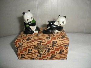 @@@ 中国パンダ　パンダ　可愛いパンダ　インテリア　雑貨　癒しの飾り物　レトロ調　陶器　小物　置物　人形　定形外500円