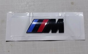 人気　中　黒　BMW ///M performance リアエンブレム 　ブラック