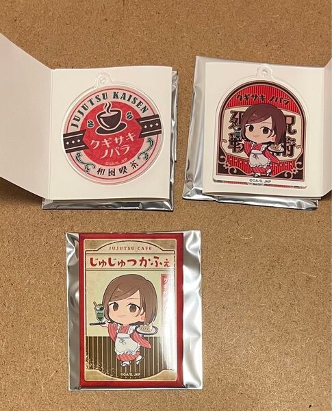 呪術廻戦 タワレコカフェ アクキー 缶バッジ 釘崎野薔薇