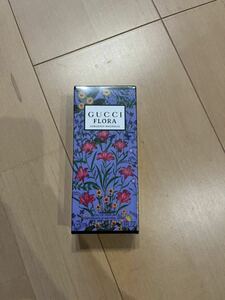 GUCCI グッチ　香水　フローラゴージャスマグノリア 