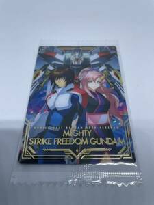 ガンダムSEED FREEDOM ウエハース 1-032 UR キラ&ラクス&マイティーストライクフリーダムガンダム