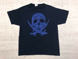 ギルダン製 GILDAN ニューオリンズ スカル ドクロ ロゴプリント オールド アメカジ スーベニア半袖Tシャツ キッズ Youth M 紺