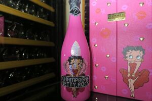 ディーロック ベティロック ピンク 正規品 シャンパン 箱 ケース付き