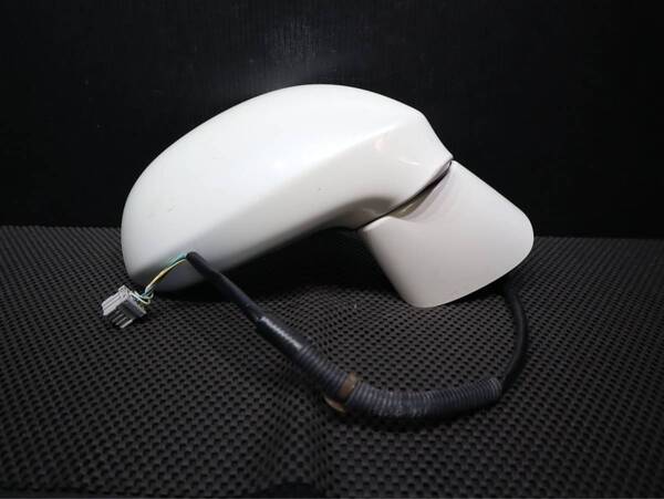 【作動保証】 電動格納 磨きワックス済み 迅速発送 5ピン 管理H9 GJ1 GJ2 エアウェイブドアミラー 右 運転席