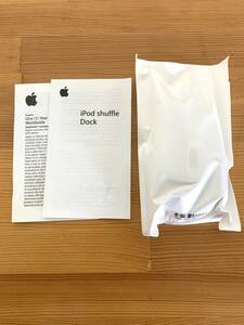 iPod　Shuffle　Dock　M9757G/A　未使用品