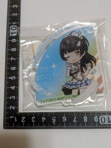 アイドルマスター　シャイニーカラーズ　バッジ　ナイロン未開封　中古