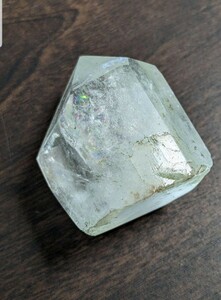 天然石虹入り水晶　六角柱　鉱物 パワーストーン